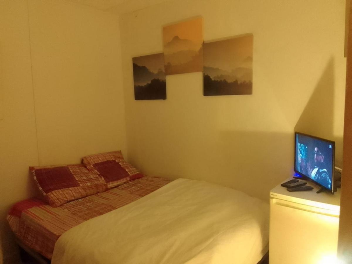 Simple Colocation Rooms Garges-lès-Gonesse Exterior foto